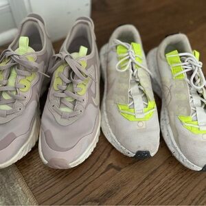 2 pairs Nike sneakers